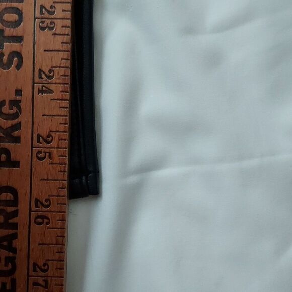 Abercrombie & Fitch Ankle Straight Ultra High Rise Vegan Leather Black Pants New - Picture 8 of 13